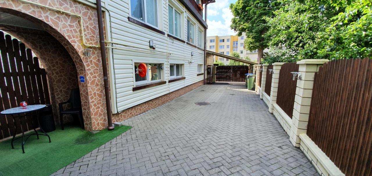 Aparthotel 4 ,, Cosy House Billiard " - Sauna & Parking คอนัส ภายนอก รูปภาพ