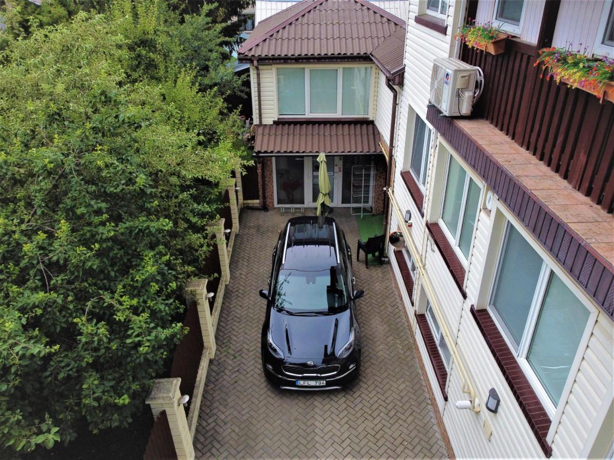 Aparthotel 4 ,, Cosy House Billiard " - Sauna & Parking คอนัส ภายนอก รูปภาพ