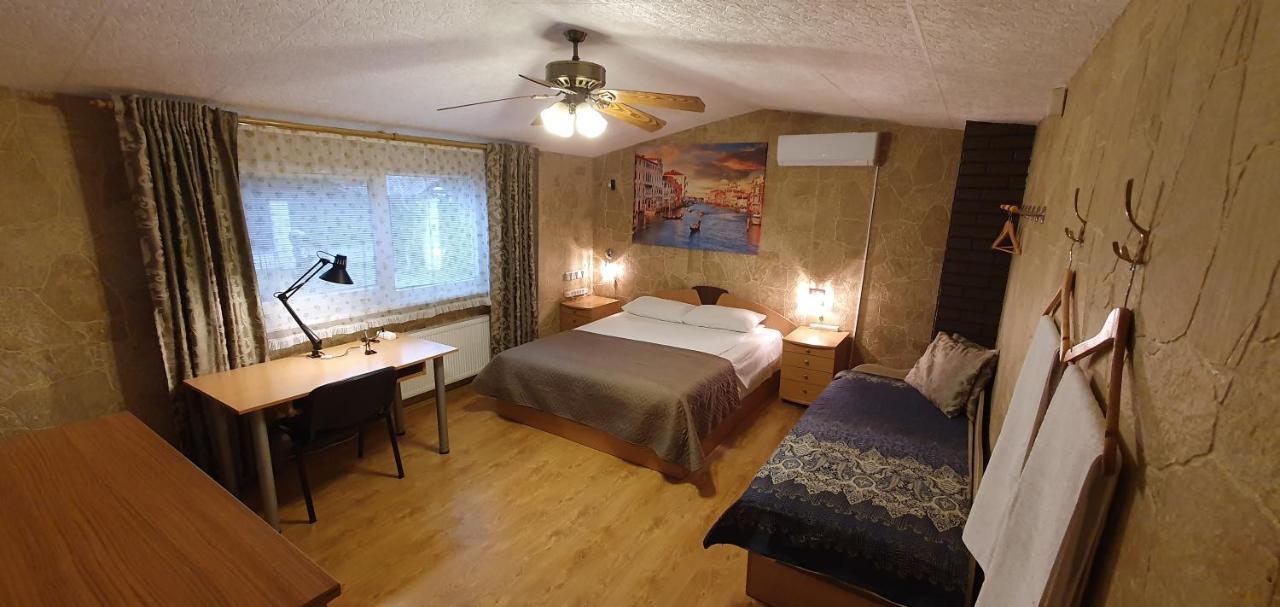 Aparthotel 4 ,, Cosy House Billiard " - Sauna & Parking คอนัส ภายนอก รูปภาพ